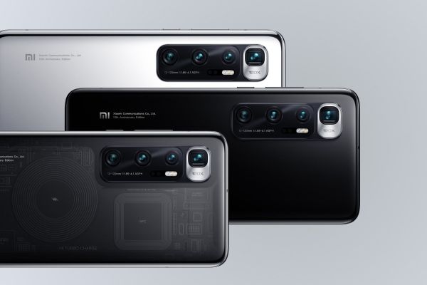 xiaomi-sirketi-qabaqcil-smartfonunu-teqdim-edib